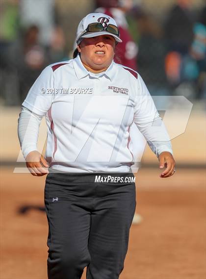 Thumbnail 3 in Berthoud vs. Mountain View (CHSAA 4A Semifinal) photogallery.