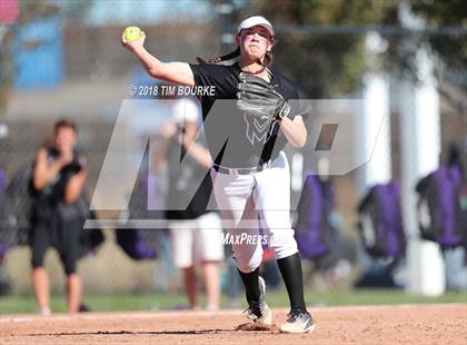 Thumbnail 2 in Berthoud vs. Mountain View (CHSAA 4A Semifinal) photogallery.