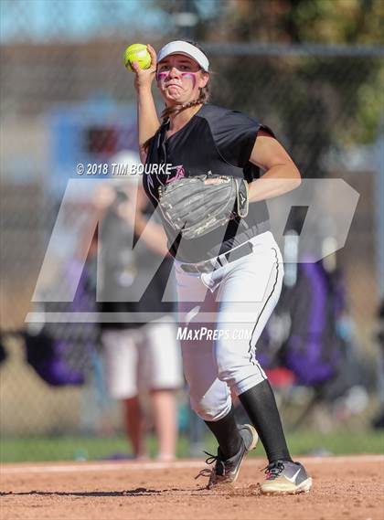 Thumbnail 1 in Berthoud vs. Mountain View (CHSAA 4A Semifinal) photogallery.