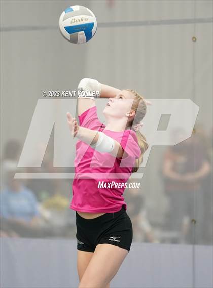 Thumbnail 2 in St. Mary Catholic Central vs. Grand Haven (Beast of the East) photogallery.