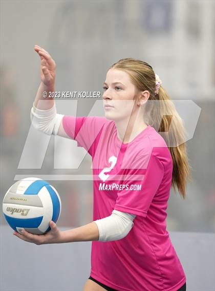 Thumbnail 2 in St. Mary Catholic Central vs. Grand Haven (Beast of the East) photogallery.