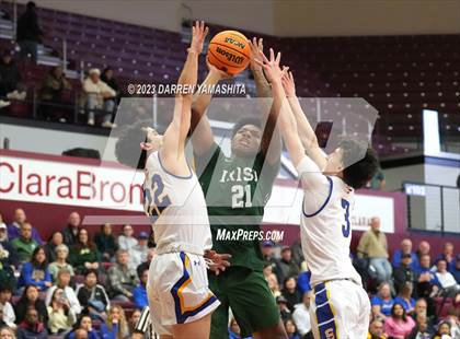 Thumbnail 3 in Sacred Heart Cathedral Preparatory vs. Serra (CIF CCS Open Division Final) photogallery.