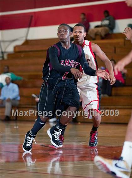 Thumbnail 3 in Fremont vs. Van Nuys (Rose City Round Ball Classic) photogallery.