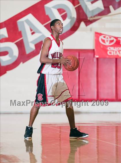 Thumbnail 1 in Fremont vs. Van Nuys (Rose City Round Ball Classic) photogallery.