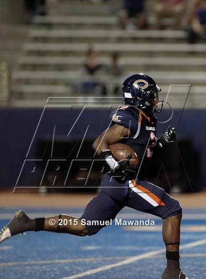 Thumbnail 1 in Alemany @ Chaminade photogallery.