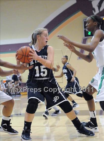 Thumbnail 2 in Dr. Phillips vs. St. Mary's (Nike Tournament of Champions) photogallery.
