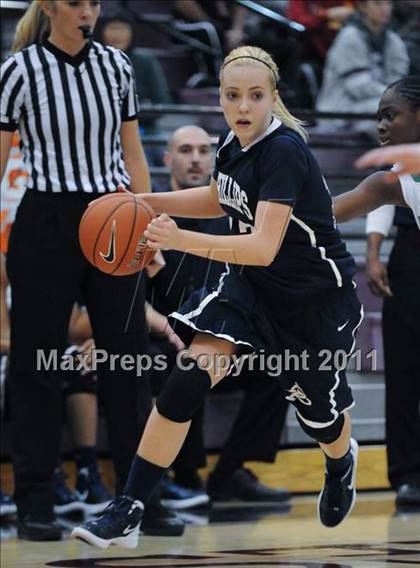 Thumbnail 1 in Dr. Phillips vs. St. Mary's (Nike Tournament of Champions) photogallery.