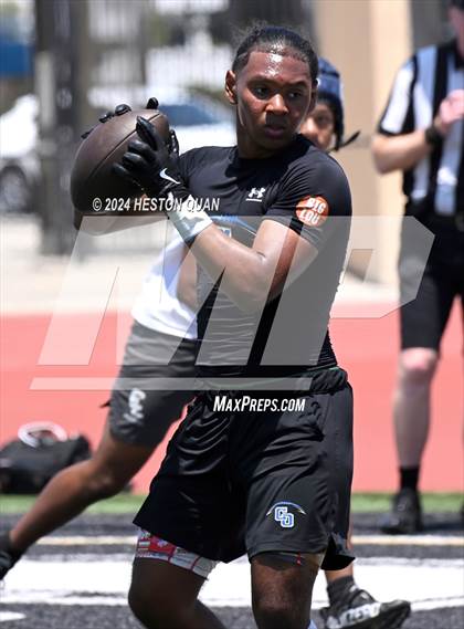 Thumbnail 1 in Charter Oak vs. Crean Lutheran (Surf City Tournament) photogallery.