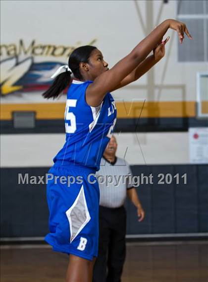 Thumbnail 3 in Pasadena Memorial vs Brazoswood (McDonald's Texas Invitational) photogallery.