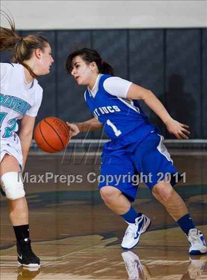 Thumbnail 2 in Pasadena Memorial vs Brazoswood (McDonald's Texas Invitational) photogallery.