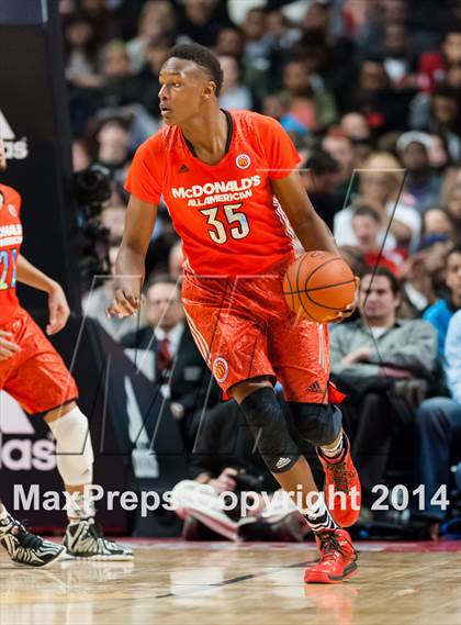 Thumbnail 2 in McDonald's All American Boys Game photogallery.