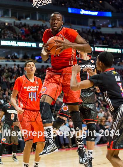 Thumbnail 1 in McDonald's All American Boys Game photogallery.