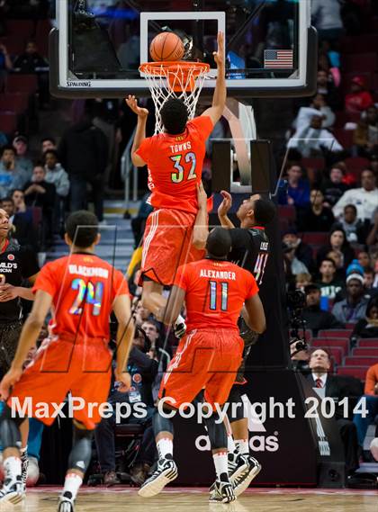 Thumbnail 3 in McDonald's All American Boys Game photogallery.