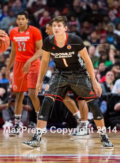 Thumbnail 3 in McDonald's All American Boys Game photogallery.