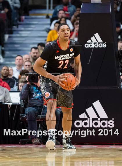 Thumbnail 1 in McDonald's All American Boys Game photogallery.