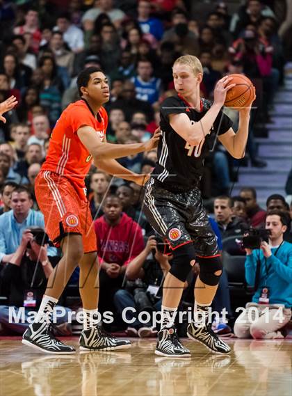 Thumbnail 2 in McDonald's All American Boys Game photogallery.