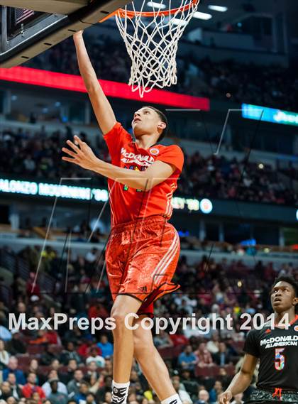 Thumbnail 2 in McDonald's All American Boys Game photogallery.