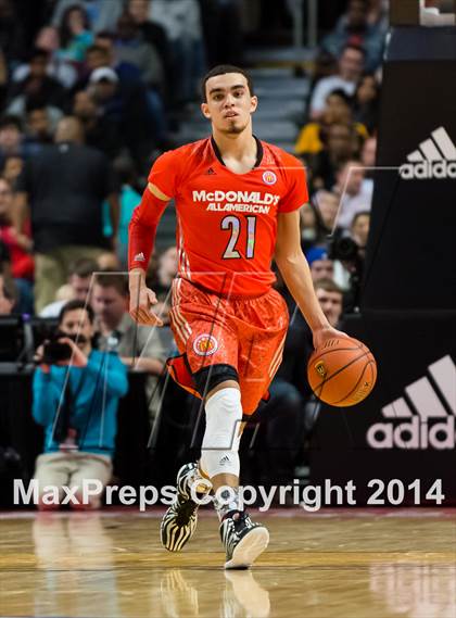 Thumbnail 1 in McDonald's All American Boys Game photogallery.