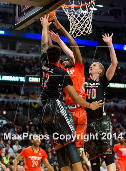 Thumbnail 1 in McDonald's All American Boys Game photogallery.
