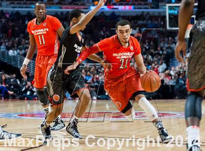Thumbnail 2 in McDonald's All American Boys Game photogallery.