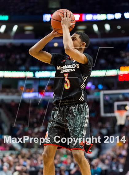 Thumbnail 1 in McDonald's All American Boys Game photogallery.