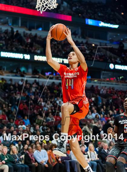 Thumbnail 3 in McDonald's All American Boys Game photogallery.