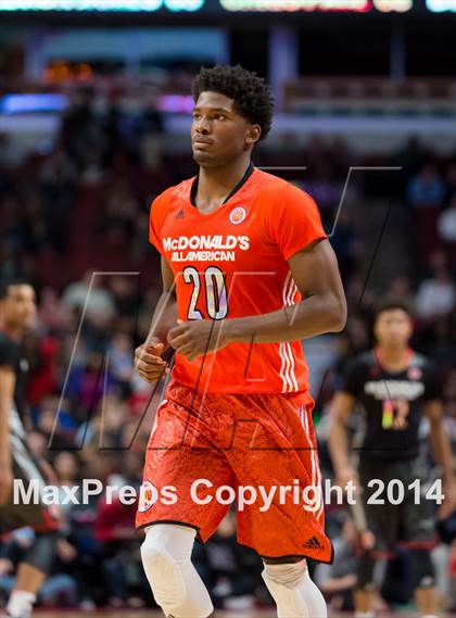 Thumbnail 2 in McDonald's All American Boys Game photogallery.