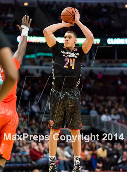 Thumbnail 2 in McDonald's All American Boys Game photogallery.