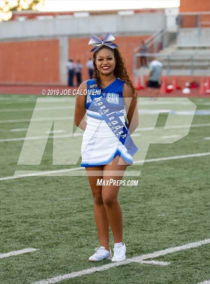 Thumbnail 2 in Lee [Robert E.] vs South San Antonio photogallery.