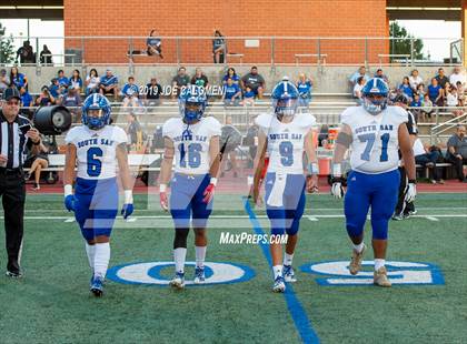 Thumbnail 1 in Lee [Robert E.] vs South San Antonio photogallery.