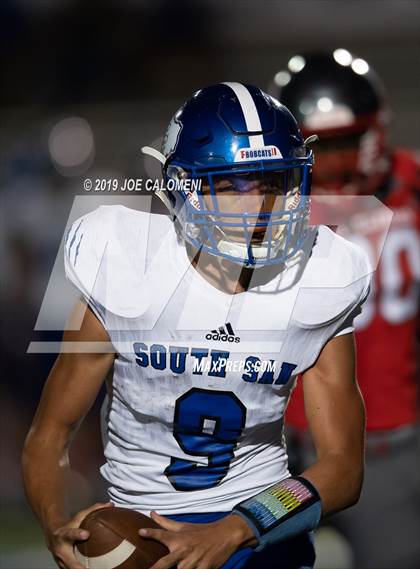 Thumbnail 1 in Lee [Robert E.] vs South San Antonio photogallery.