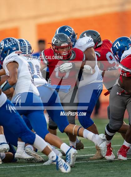 Thumbnail 1 in Lee [Robert E.] vs South San Antonio photogallery.