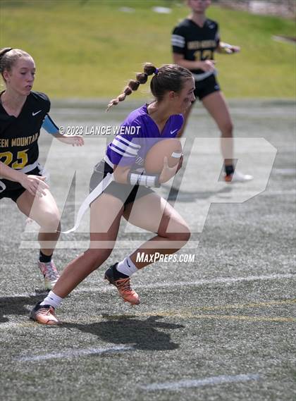 Thumbnail 3 in Green Mountain vs Douglas County photogallery.