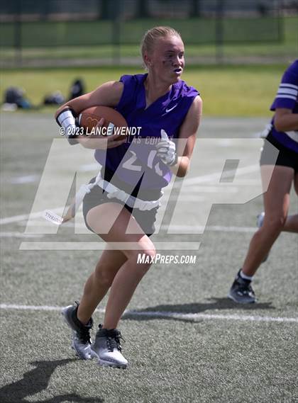 Thumbnail 2 in Green Mountain vs Douglas County photogallery.