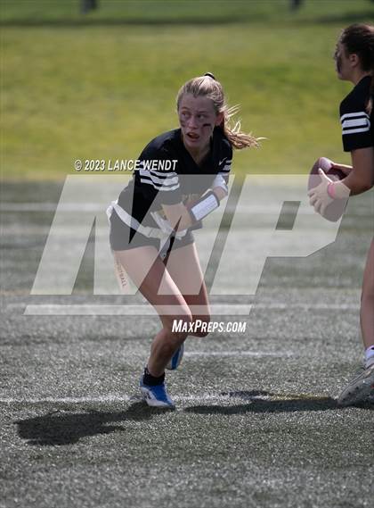 Thumbnail 2 in Green Mountain vs Douglas County photogallery.