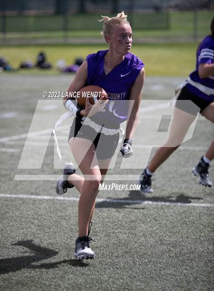 Thumbnail 3 in Green Mountain vs Douglas County photogallery.