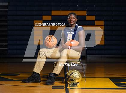 Thumbnail 3 in 2023-24 MaxPreps National Male Player of the Year (Kendre Harrison) photogallery.