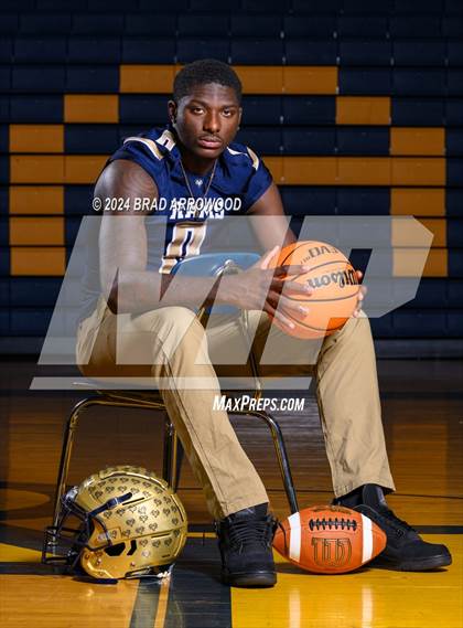 Thumbnail 2 in 2023-24 MaxPreps National Male Player of the Year (Kendre Harrison) photogallery.