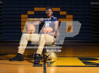 Thumbnail 3 in 2023-24 MaxPreps National Male Player of the Year (Kendre Harrison) photogallery.
