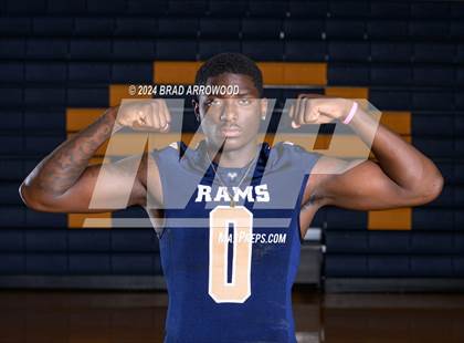 Thumbnail 3 in 2023-24 MaxPreps National Male Player of the Year (Kendre Harrison) photogallery.