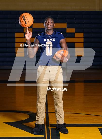 Thumbnail 1 in 2023-24 MaxPreps National Male Player of the Year (Kendre Harrison) photogallery.