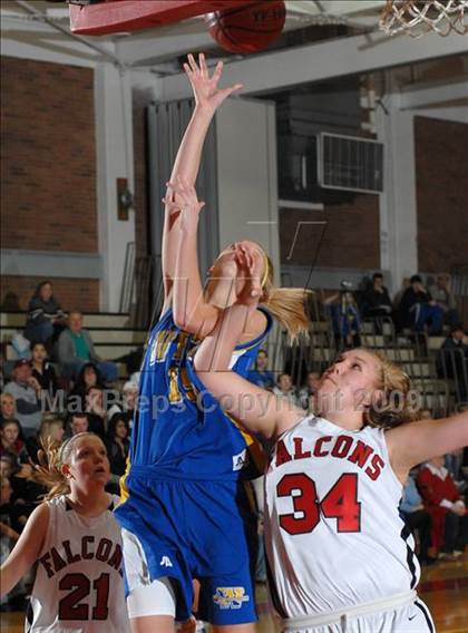 Thumbnail 1 in West Seneca West vs Niagara-Wheatfield (Class AA Playoffs)  photogallery.