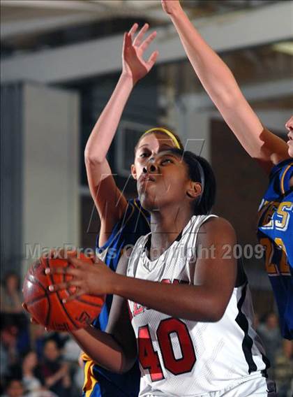 Thumbnail 3 in West Seneca West vs Niagara-Wheatfield (Class AA Playoffs)  photogallery.