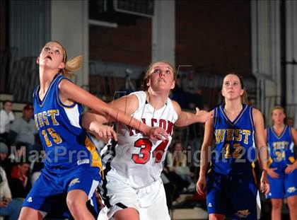 Thumbnail 3 in West Seneca West vs Niagara-Wheatfield (Class AA Playoffs)  photogallery.