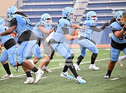 Thumbnail 1 in Centennial vs. Galena (NIAA 5A Division3 Final) photogallery.
