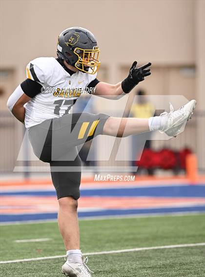 Thumbnail 3 in Centennial vs. Galena (NIAA 5A Division3 Final) photogallery.