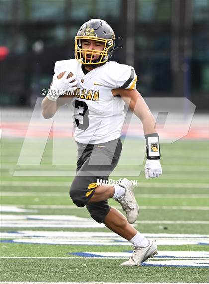 Thumbnail 2 in Centennial vs. Galena (NIAA 5A Division3 Final) photogallery.