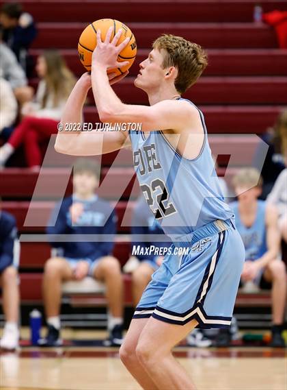 Thumbnail 3 in Pope @ Lassiter photogallery.