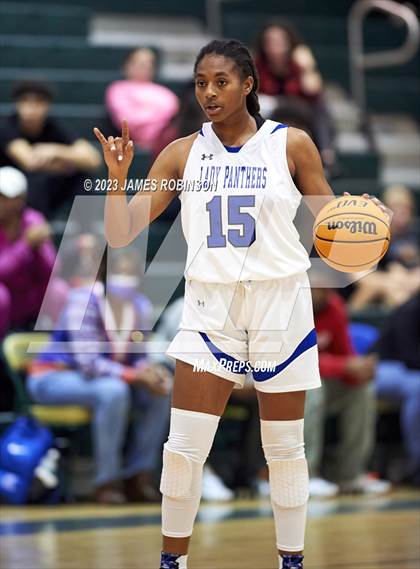 Thumbnail 2 in Ribault vs Ridgeview (Battle For the Island) photogallery.