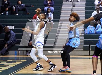 Thumbnail 2 in Ribault vs Ridgeview (Battle For the Island) photogallery.